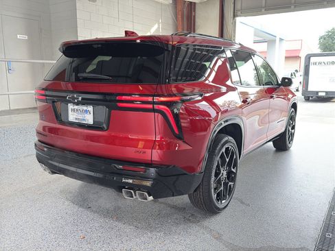 New 2026 Chevrolet Traverse RS w/ LPO, Floor Liner Package image 10