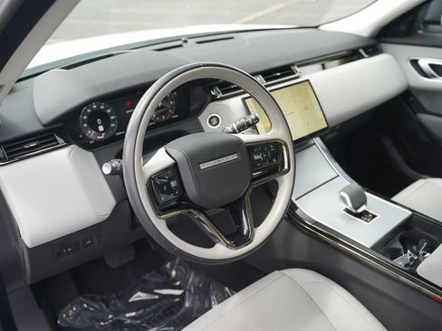 Used 2024 Land Rover Range Rover Velar S AWD/4WD image 9