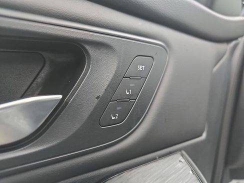 Used 2024 Nissan Rogue SL w/ SL Premium Package image 25