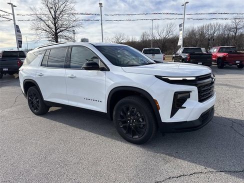New 2026 Chevrolet Traverse LT w/ Midnight/Sport Edition image 7