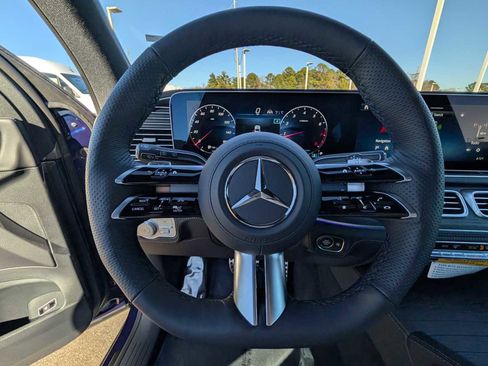 New 2026 Mercedes-Benz GLS 580 4MATIC image 8