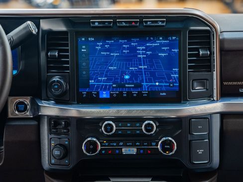 Used 2024 Ford F350 King Ranch w/ Chrome Package image 31