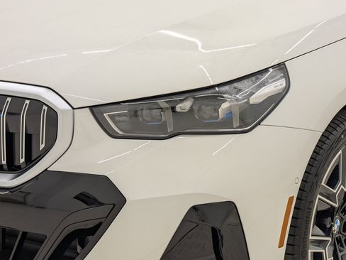 New 2026 BMW 530i w/ M Sport Package RWD image 11