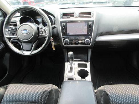Used 2019 Subaru Outback 2.5i Premium w/ Popular Package #2 AWD/4WD image 16