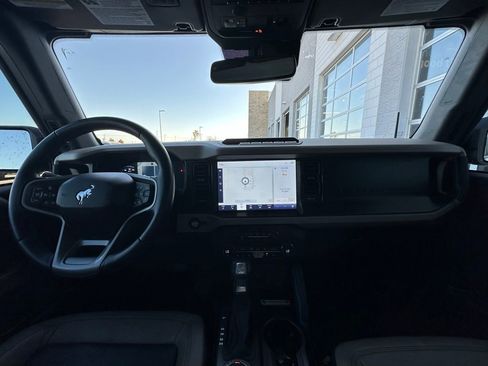 Used 2021 Ford Bronco Wildtrak image 25