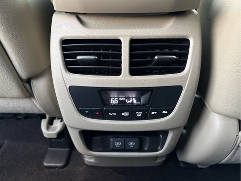 Used 2019 Acura MDX SH-AWD w/ Technology Package image 11