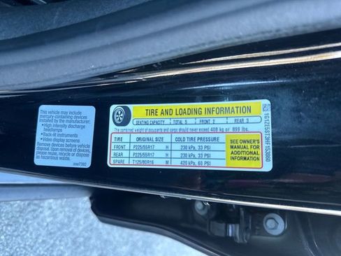 Used 2017 Chevrolet Malibu LT w/ Leather Package FWD image 27