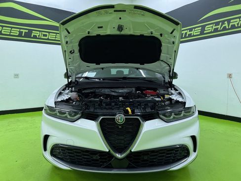 Used 2024 Alfa Romeo Tonale Ti AWD/4WD image 4
