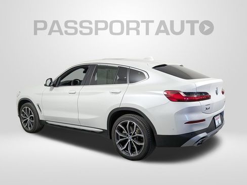 Certified 2024 BMW X4 xDrive30i w/ Premium Package AWD/4WD image 3