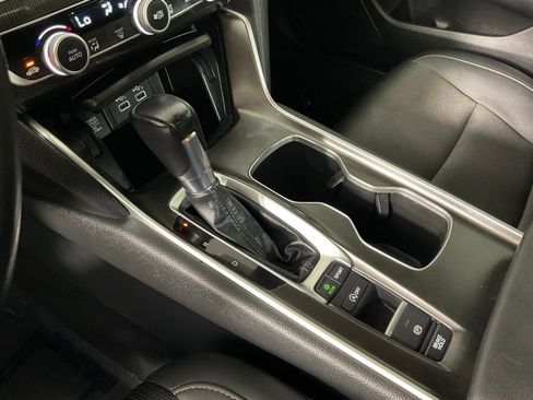Used 2022 Honda Accord Sport image 18