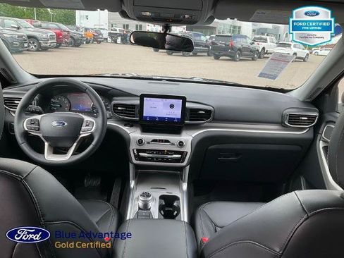 Certified 2024 Ford Explorer XLT w/ Equipment Group 202A AWD/4WD image 3