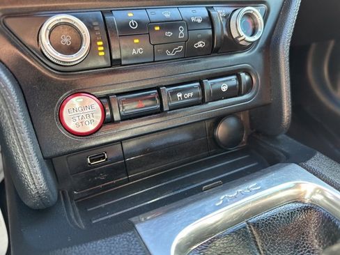 Used 2018 Ford Mustang Coupe image 18