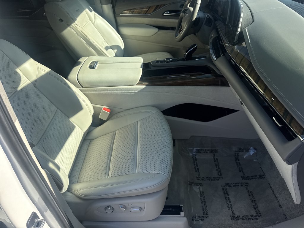Used 2021 Cadillac Escalade ESV Sport Platinum AWD/4WD image 13