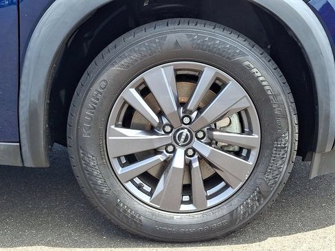 Used 2022 Nissan Pathfinder SV AWD/4WD image 8