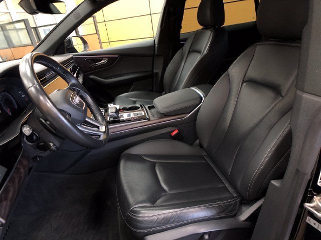 Used 2019 Audi Q8 Premium Plus w/ Premium Plus AWD/4WD image 10