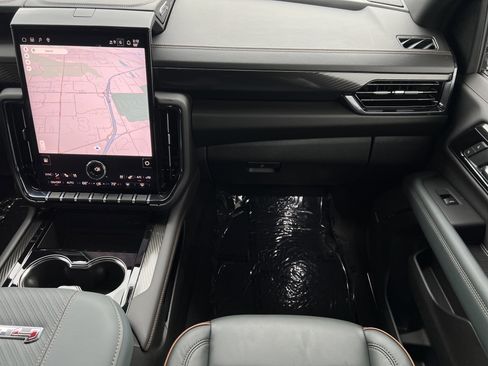 New 2026 GMC Yukon AT4 image 38