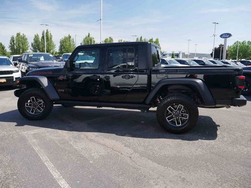 Certified 2026 Jeep Gladiator Mojave AWD/4WD image 21