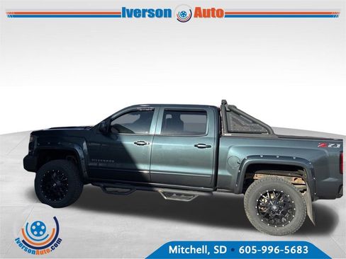 Used 2018 Chevrolet Silverado 1500 LT w/ All Star Edition image 4