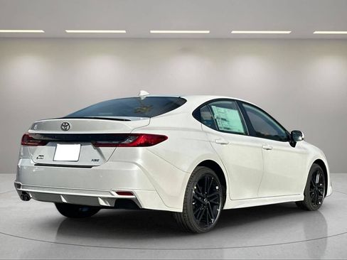 New 2026 Toyota Camry XSE AWD/4WD image 3