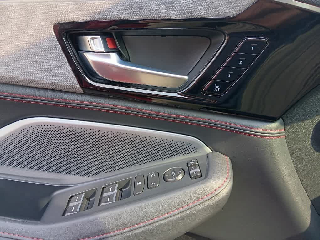 Used 2025 Acura MDX A-Spec AWD/4WD image 37