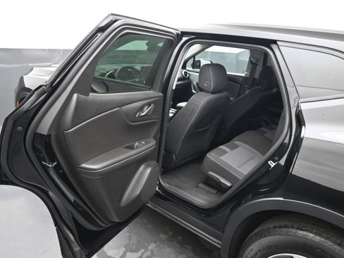 Used 2025 Chevrolet Blazer LT FWD image 16