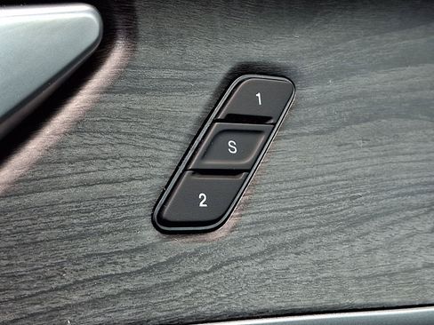Certified 2021 Jeep Grand Cherokee L Limited AWD/4WD image 27