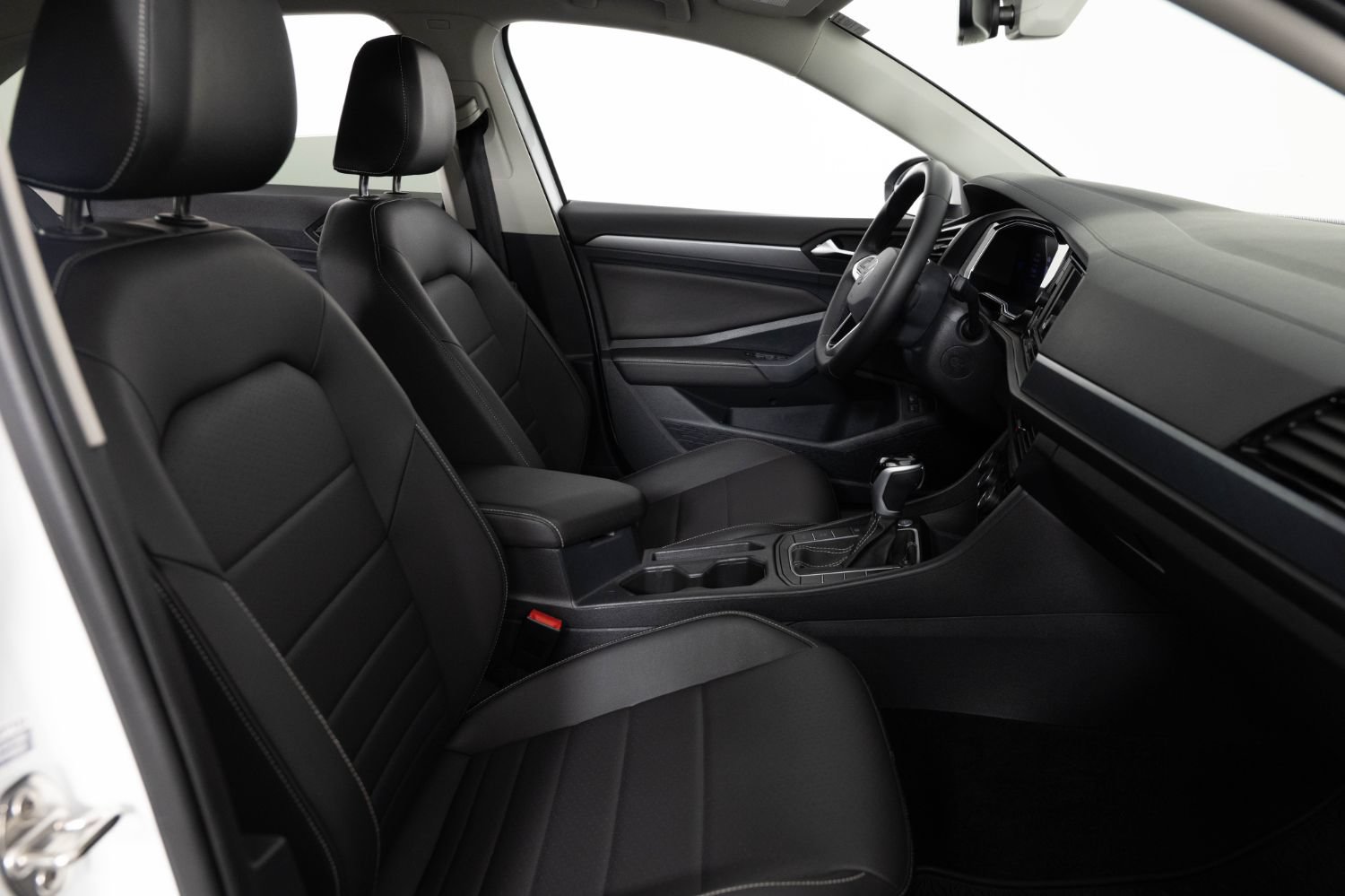 Used 2024 Volkswagen Jetta SE FWD image 25