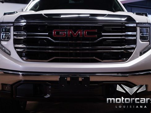 Used 2023 GMC Sierra 1500 SLT image 10