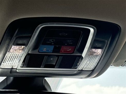 Used 2024 RAM 2500 Laramie image 19