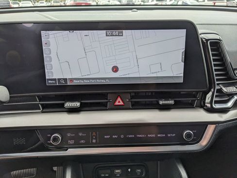 Certified 2025 Kia Sportage EX image 22