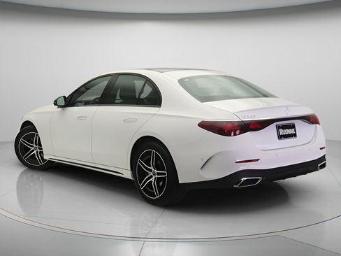 New 2026 Mercedes-Benz E 350 Sedan image 2
