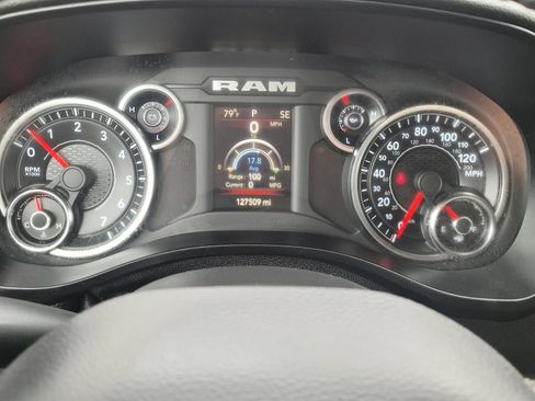 Used 2019 RAM 1500 Big Horn RWD image 32