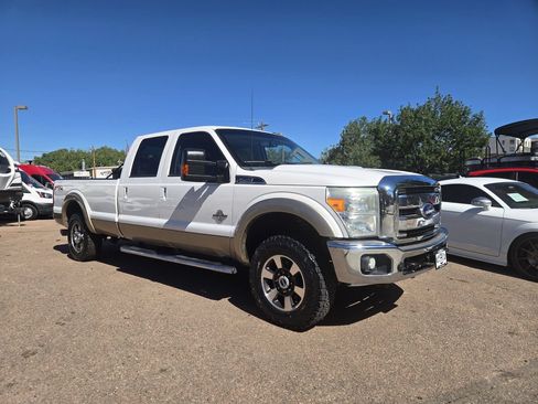 Used 2011 Ford F250 Lariat w/ Lariat Interior Pkg AWD/4WD image 2