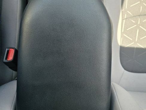 Used 2021 Toyota RAV4 XLE w/ Convenience Package AWD/4WD image 27