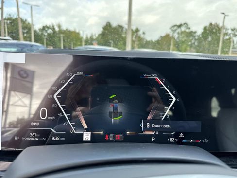 New 2026 BMW X5 xDrive40i w/ M Sport Package image 29