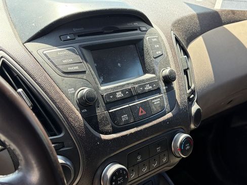 Used 2015 Hyundai Tucson SE FWD image 8