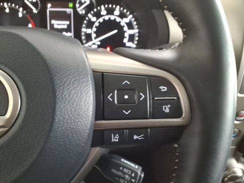 Used 2021 Lexus GX 460 Premium w/ Premium Package image 17