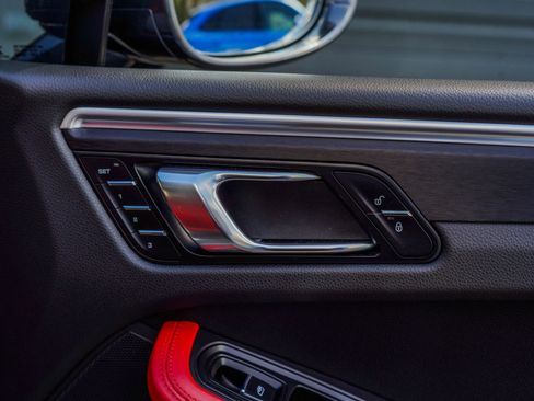 Used 2017 Porsche Macan GTS image 26