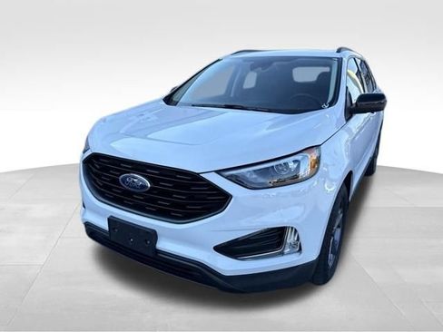 Used 2023 Ford Edge SEL w/ Sport Appearance Package AWD/4WD image 4