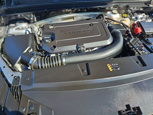 Used 2023 Buick Envision Avenir image 29