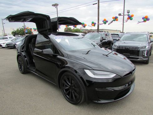 Used 2022 Tesla Model X Plaid AWD/4WD image 3