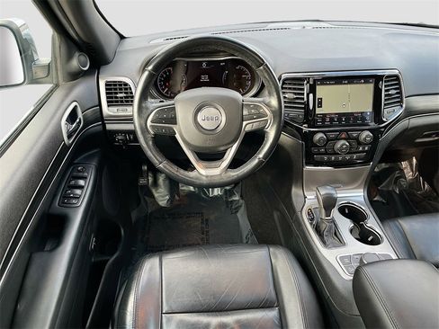 Used 2020 Jeep Grand Cherokee Limited image 22