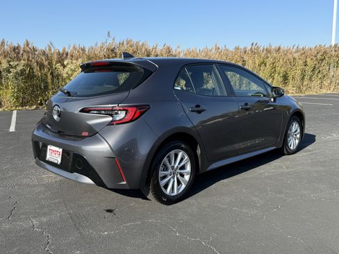 Used 2024 Toyota Corolla SE image 9