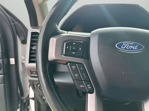 Used 2021 Ford Expedition Platinum RWD image 31