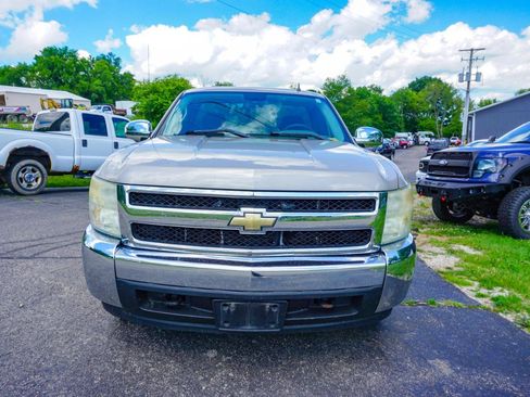 Used 2008 Chevrolet Silverado 1500 W/T w/ Towing Package AWD/4WD image 8