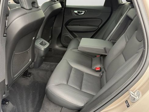 Certified 2023 Volvo XC60 B5 Plus w/ Climate Package AWD/4WD image 14