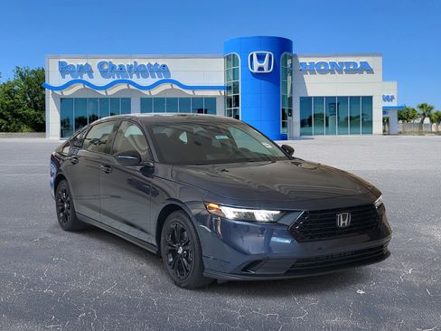 New 2025 Honda Accord SE image 1