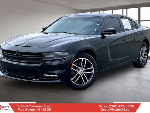 Used 2019 Dodge Charger SXT AWD/4WD image 1