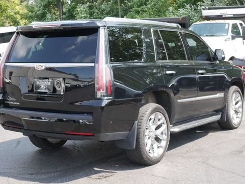 Used 2020 Cadillac Escalade Luxury AWD/4WD image 13