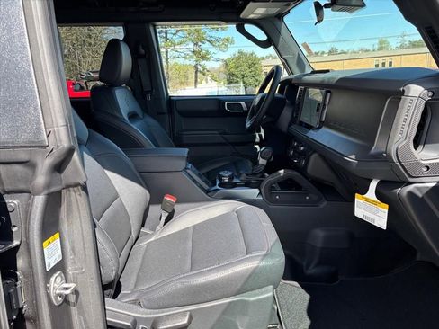 New 2026 Ford Bronco Badlands image 12